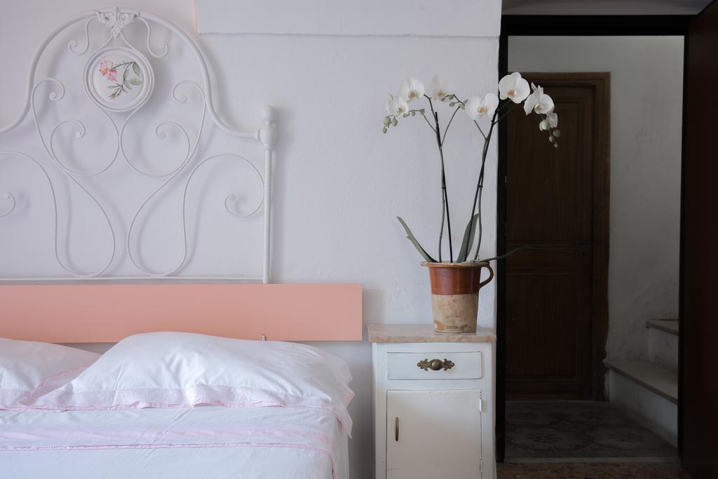 Dussaiga - Camera Delle Rose Dolceacqua Εξωτερικό φωτογραφία